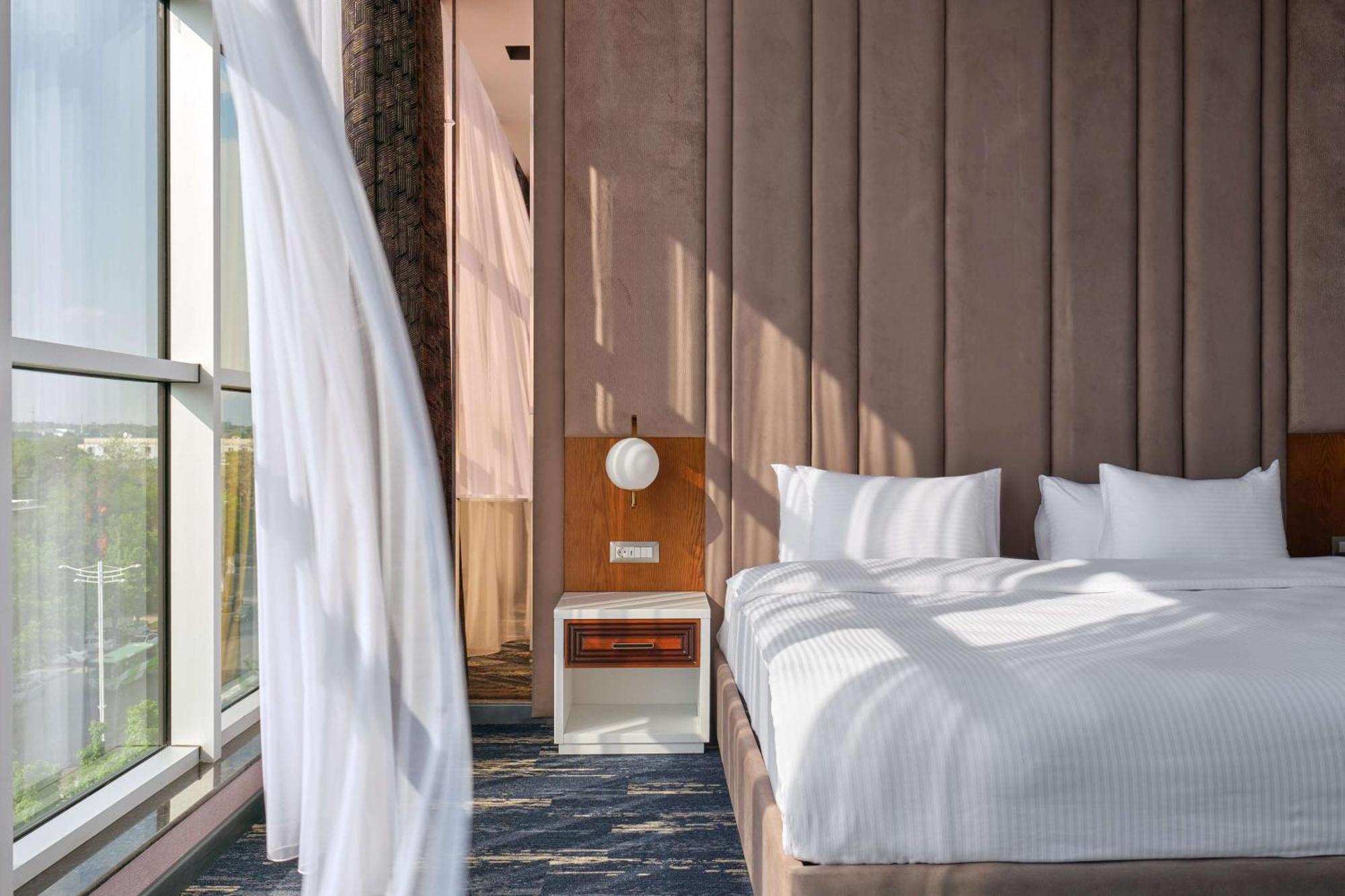 Panarams Tashkent Hotel, A Member Of Radisson Individuals Exterior foto