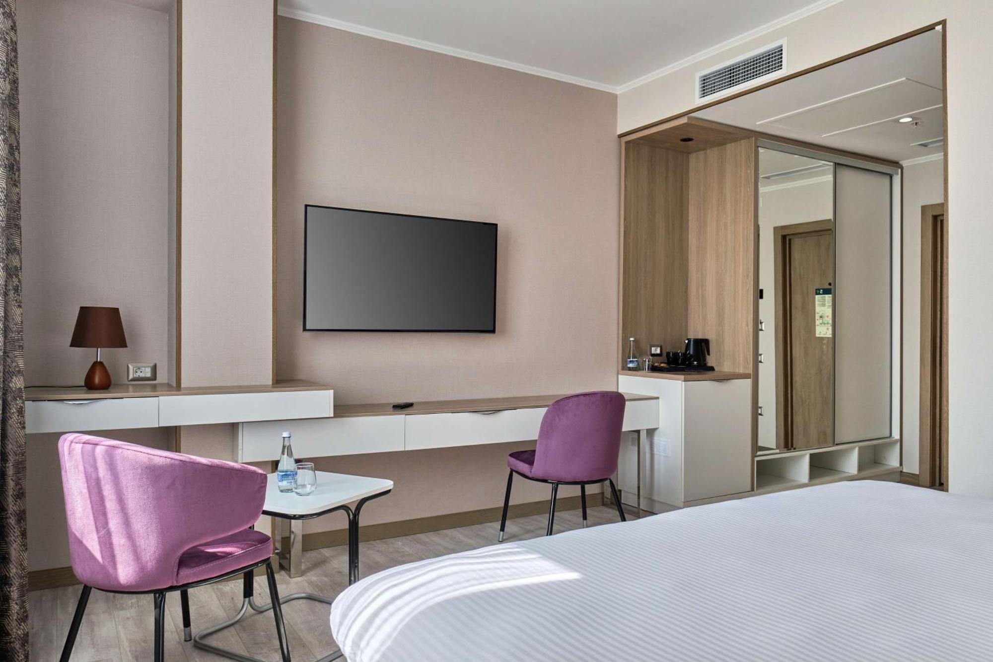 Panarams Tashkent Hotel, A Member Of Radisson Individuals Exterior foto